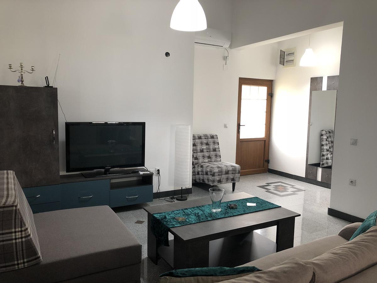 Apartments And Villas Janev Dojran Exterior photo